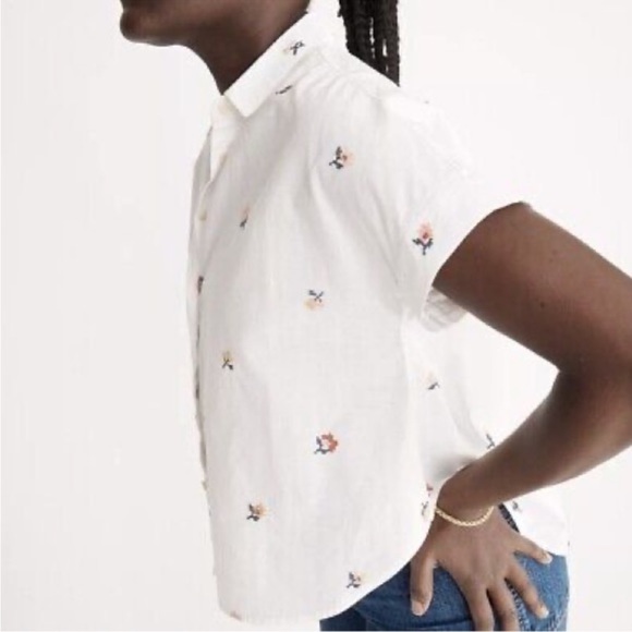 Madewell Tops - EUC Madewell Boho Cross-Stitch Floral Botton-Up